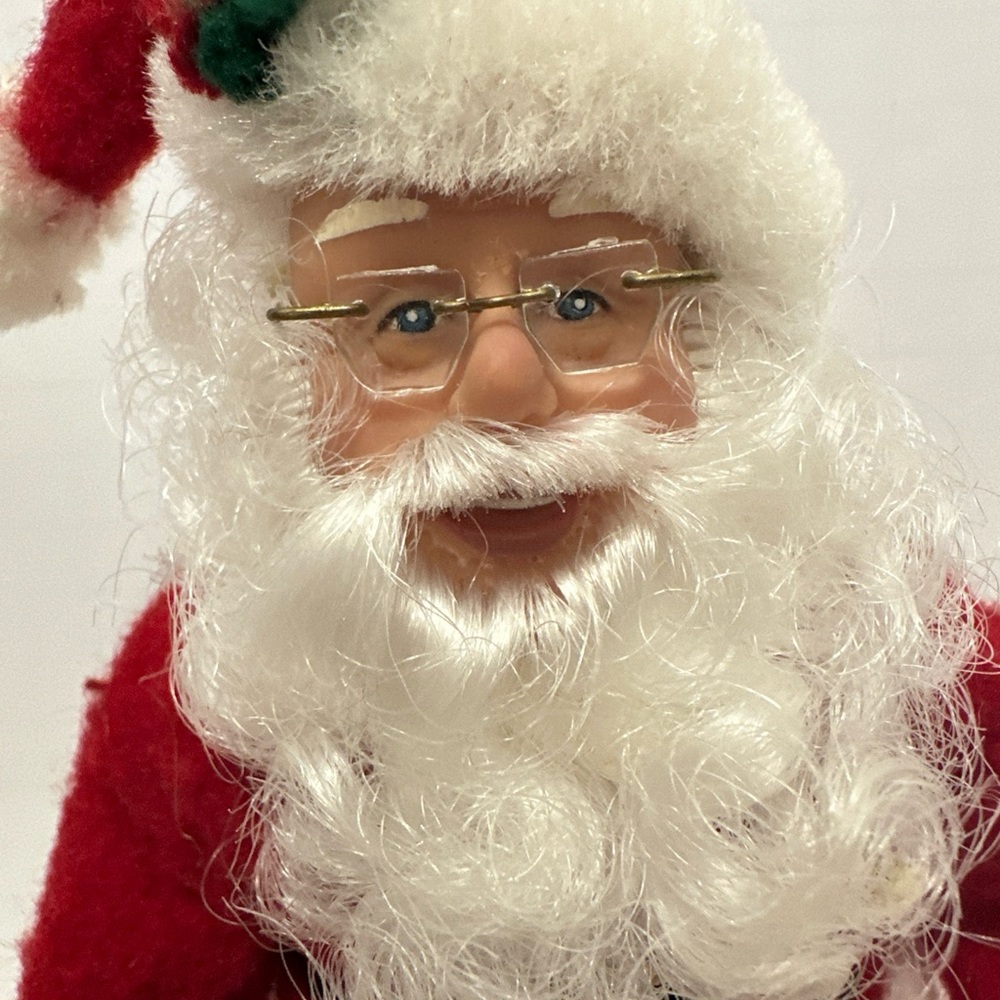 1998 Holiday Creations Santa Claus Figure Vintage Christmas Decor 6.5” Red Suit